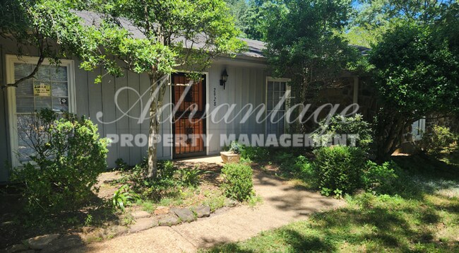 Building Photo - Newly Renovated Home in Germantown