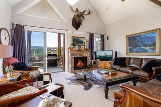 Building Photo - 4 Lower Saddle Ridge Rd