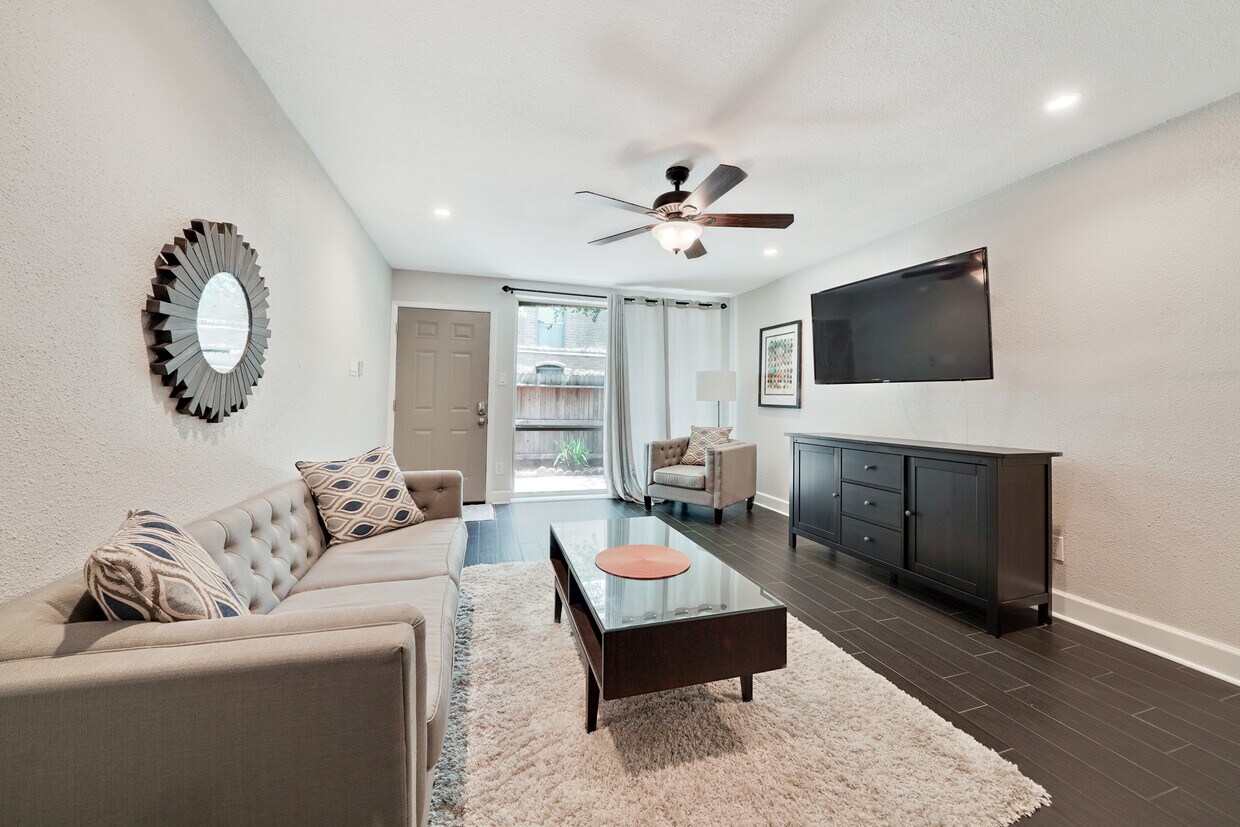 Furnished Living area adjacent to private patio - 4633 Wild Indigo St