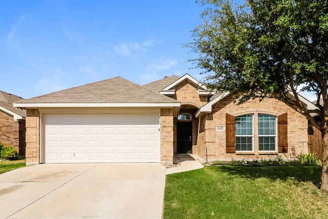 Building Photo - 2504 Wakecrest Dr