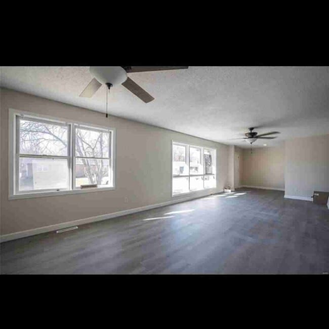 Building Photo - 1507 Hull Valley Dr