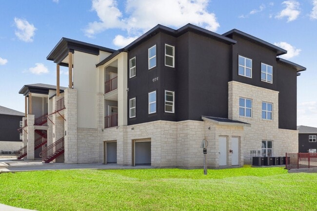 Foto del edificio - Hillside on Parmer Lane