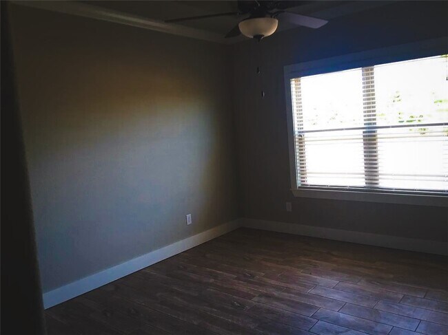 Foto del edificio - 3100 SW Riverstone Ave