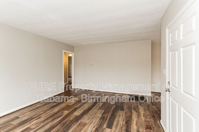 Building Photo - 6121 Court M