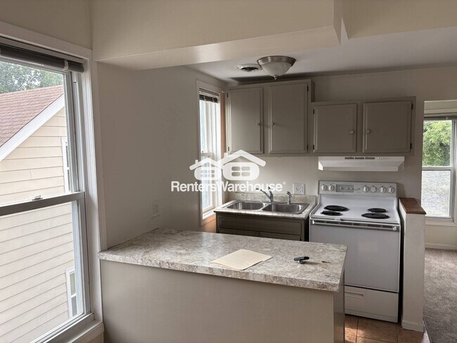 Foto del edificio - 708 Randolph Ave