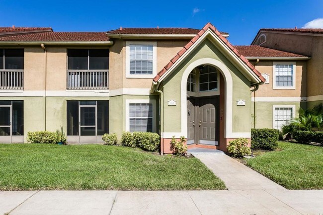 Building Photo - 421 FOUNTAINHEAD Cir