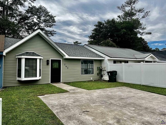 Building Photo - 142 Wrights Mill Cir