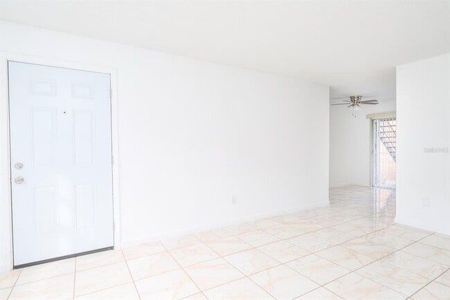 Building Photo - 5325 Curry Ford Rd