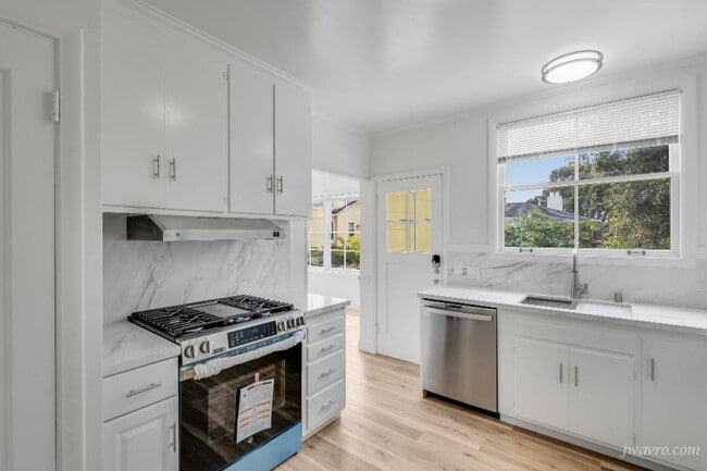 Photo - 54 Santa Ana Ave House