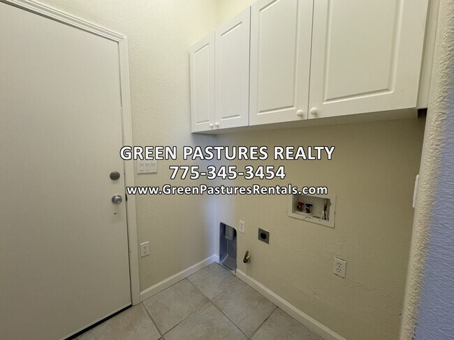 Foto del edificio - 1045 Brierwood Ln