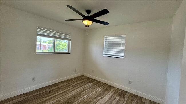 Foto del edificio - $2,950MONTHLY;3120 SW 35TH AVE WEST PARK, ...