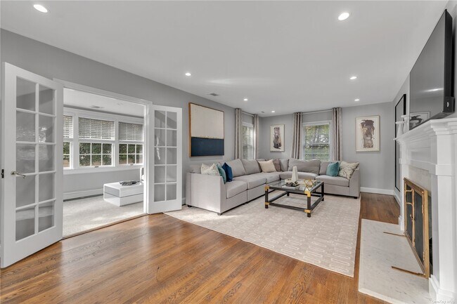 Foto del edificio - 33 Hilltop Rd