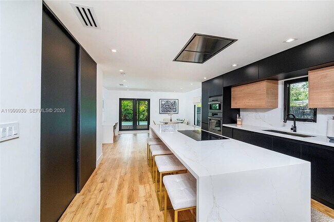 Foto del edificio - 412 NW 41st St