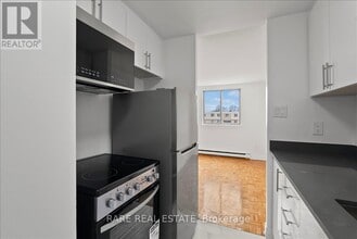 Building Photo - 7555 Goreway Dr
