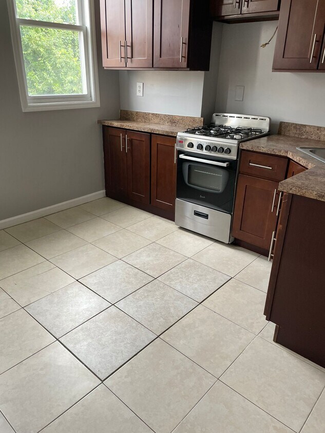 Foto principal - 168 Woodlawn Ave