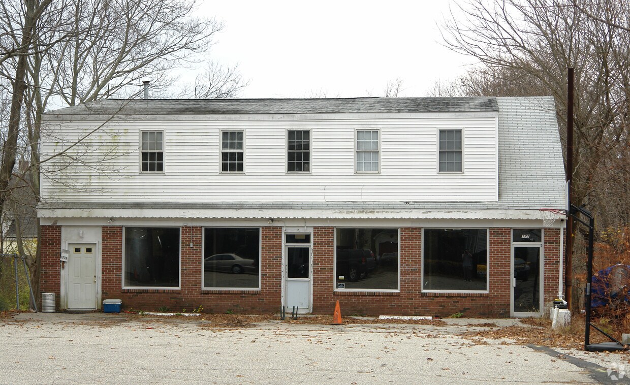 177 Washington Rd, Barrington, RI 02806 Apartments in Barrington, RI