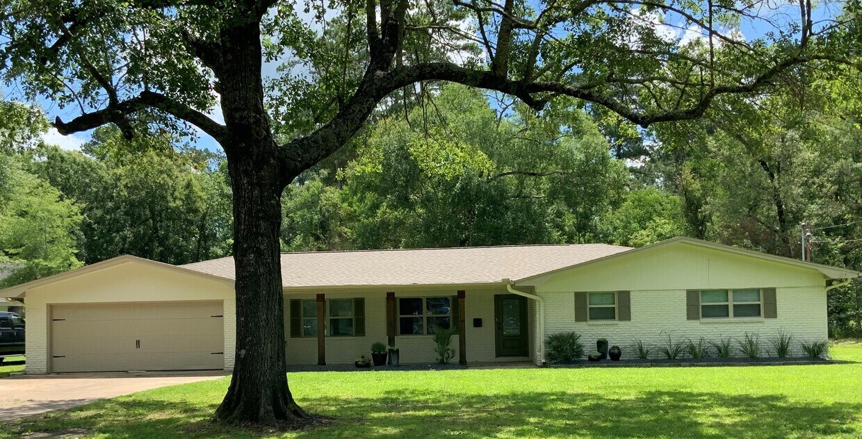 355 N Mayhaw Dr, Vidor, TX 77662 House Rental in Vidor, TX