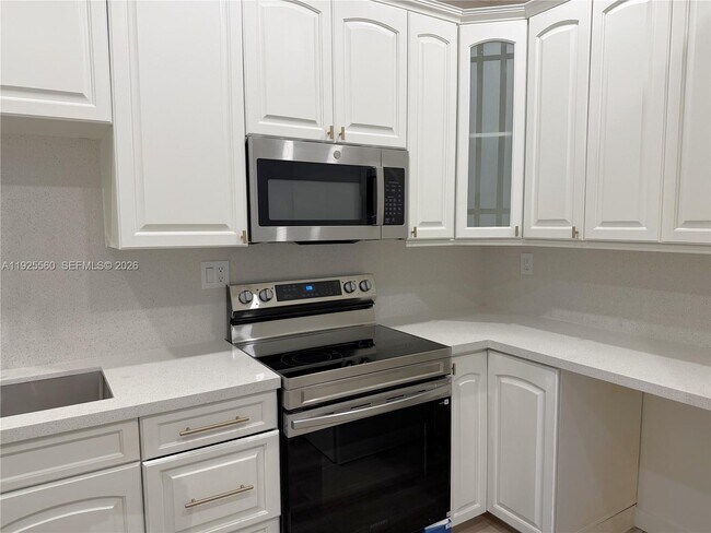 Building Photo - 55 Ocean Ln Dr