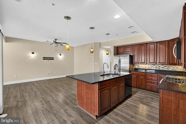 Building Photo - 2222 Margraf Cir