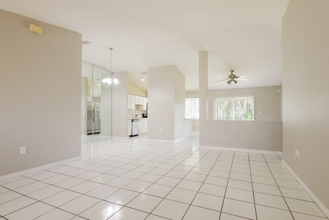 Building Photo - 14730 SW 176th St