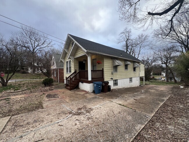 Foto del edificio - 406 Tiffin Ave