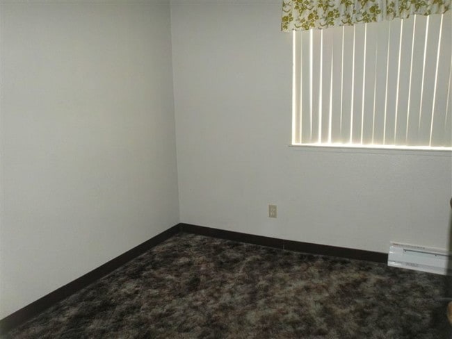 Building Photo - 780 Hall St
