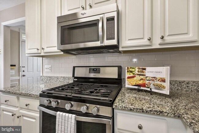 Building Photo - 12751 Fair Crest Ct