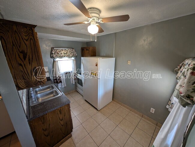 Foto del edificio - Comfortable 2-Bedroom Ranch with Amish-Built 2-Car Garage