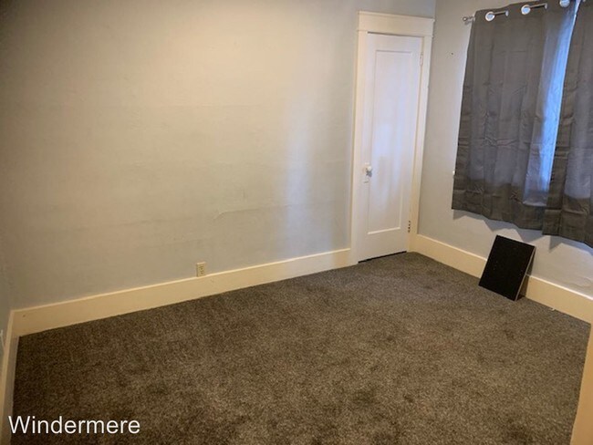 Foto del edificio - 4 br, 1.5 bath House - 635 SE Side Street