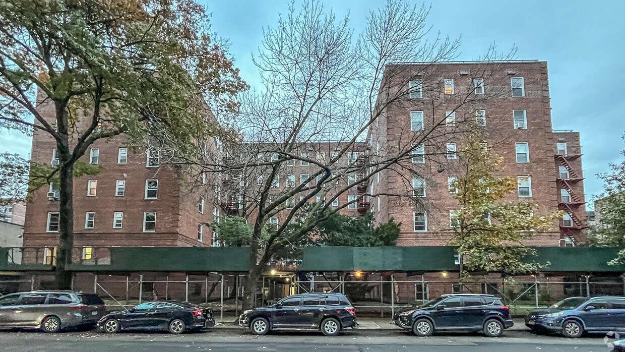14444 41st Ave - Birchwood Apartments