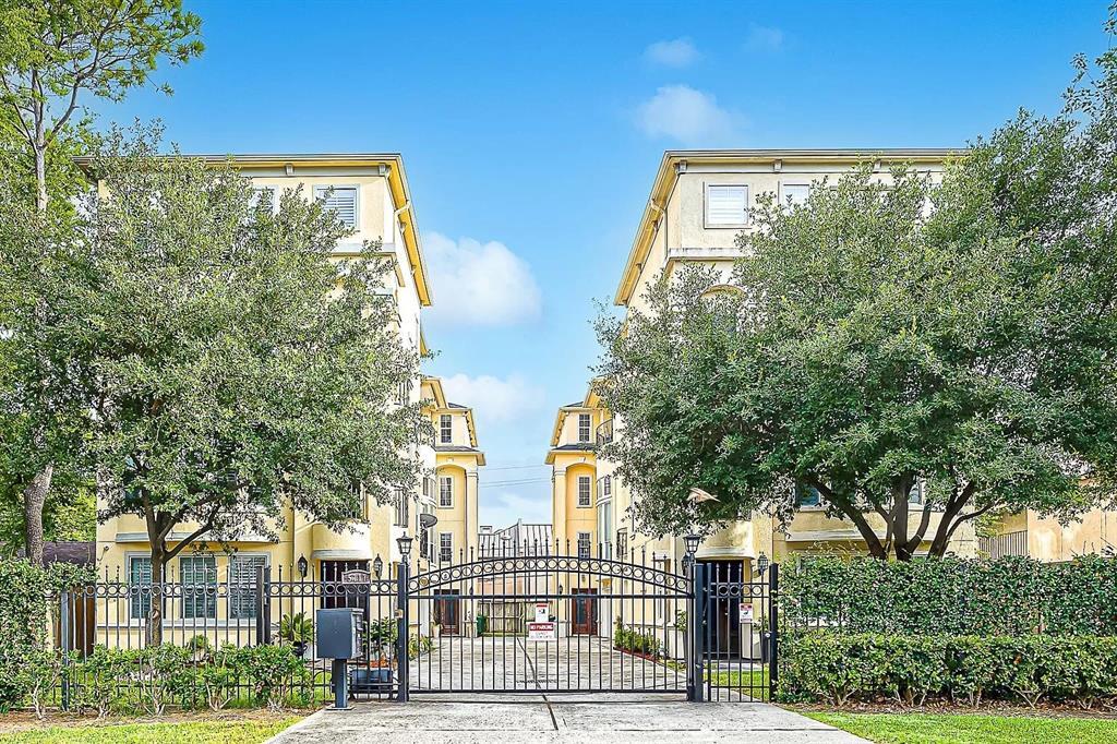 Foto principal - 5717 Val Verde St