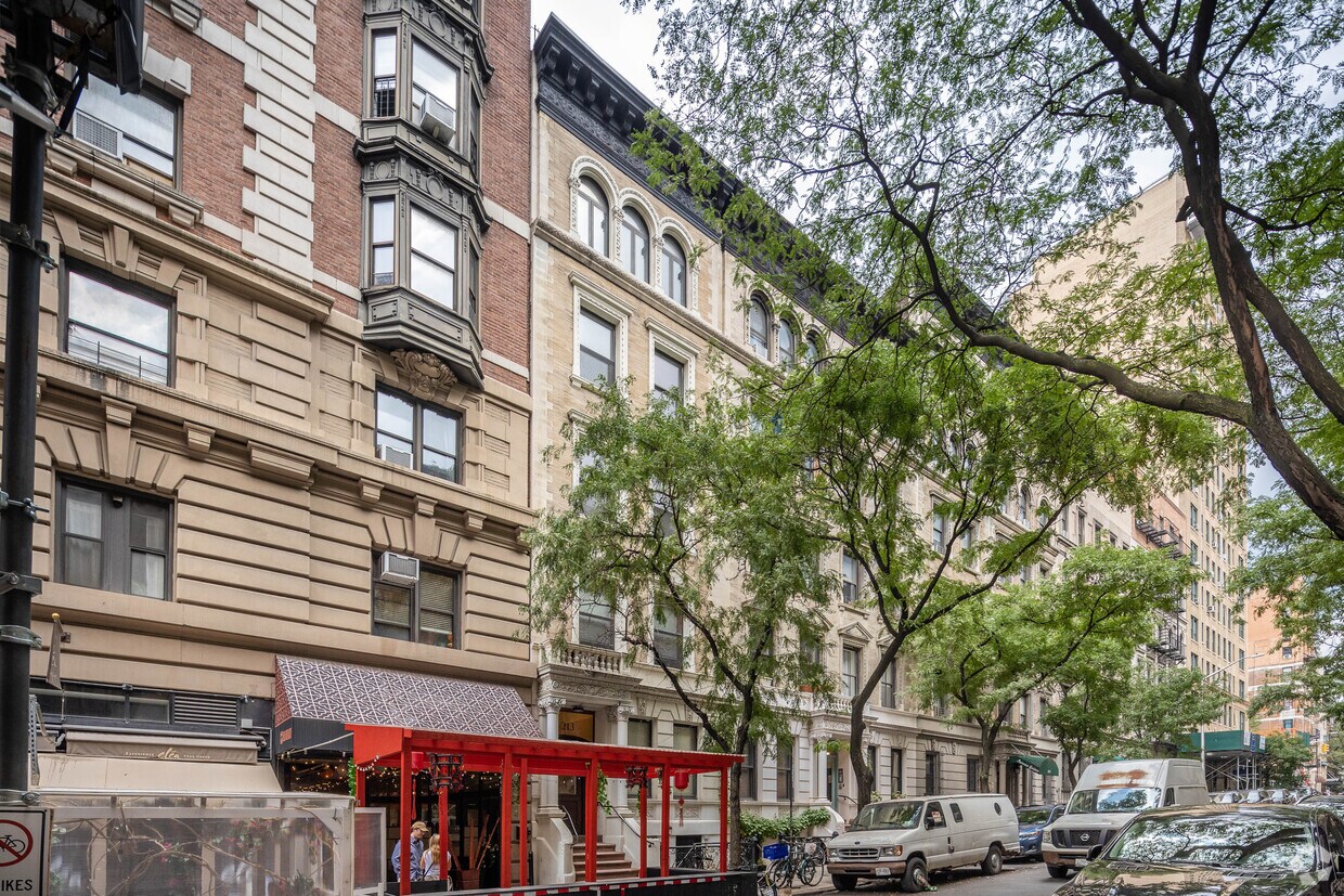 Primary Photo - 213 W 85th St