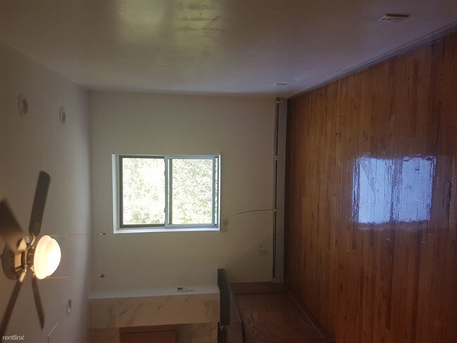 Building Photo - 2 br, 1 bath  - 495 Dekalb Ave