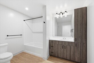 Interior Photo - Snelling Yards