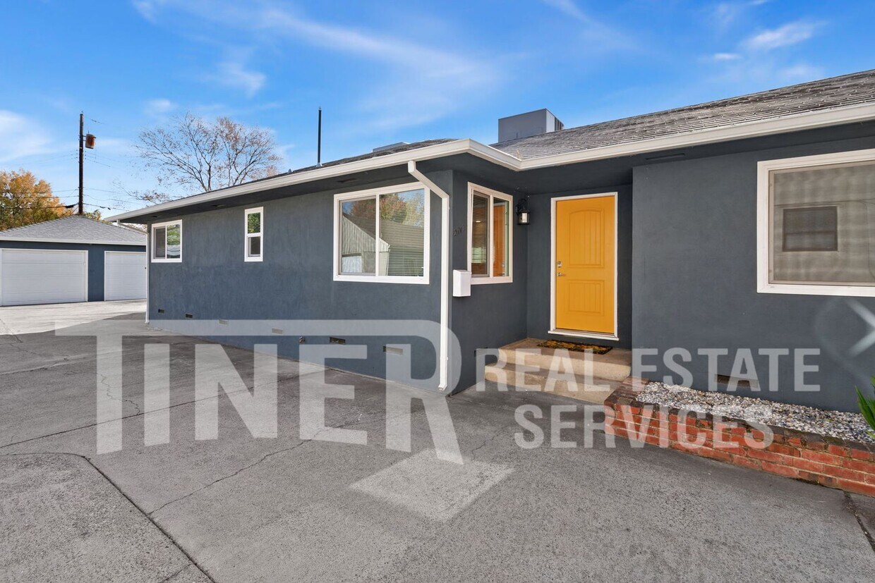 Primary Photo - Tahoe Park 2 Bedroom Duplex