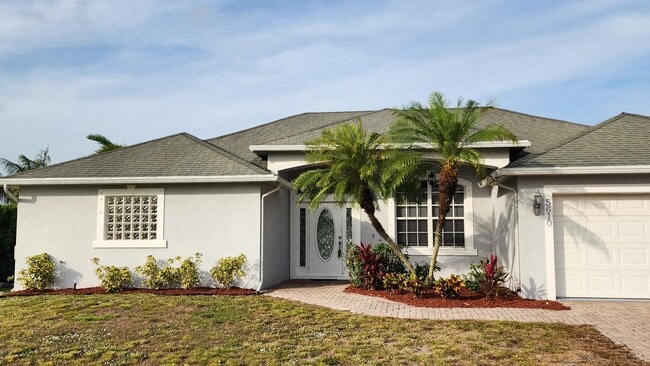Building Photo - 5610 NW North Crisona Cir