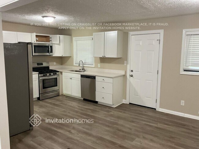 Foto del edificio - 2652 Williamsburg Dr