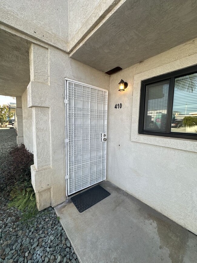 Foto del edificio - 408-14 Delaware St