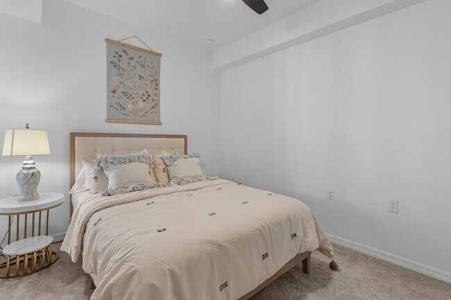 Foto del edificio - 14061 Heritage Landing Blvd