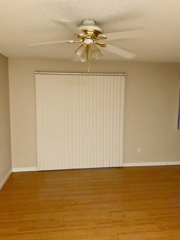 Foto del edificio - 1121 Barstow Rd