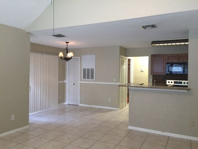 Foto del edificio - 2/2 Beutiful Condo at Hidden Springs - Dow...