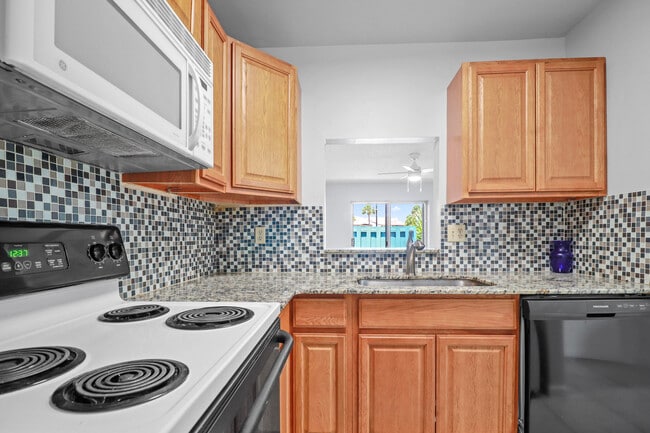 Building Photo - 950 S Kanner Hwy