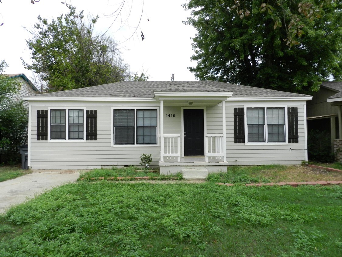 Primary Photo - 1415 NW Andrews Ave