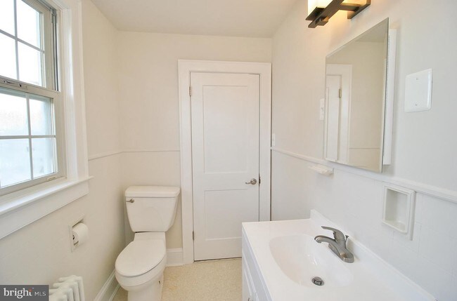 Foto del edificio - 9505 Lee Ave W