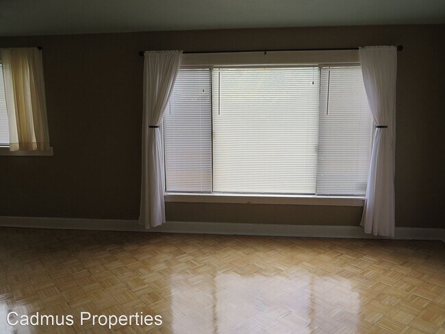 Building Photo - Studio, 1 bath House - 47-137 HUIO'O PLACE