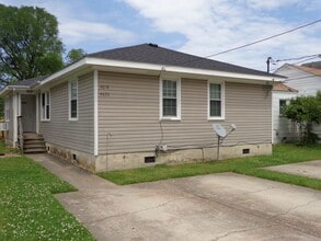 Building Photo - 4618-4620 Coronet Ave