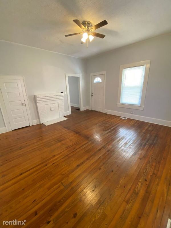 Primary Photo - 2 br, 1 bath Townhome - 10 Bobo St.