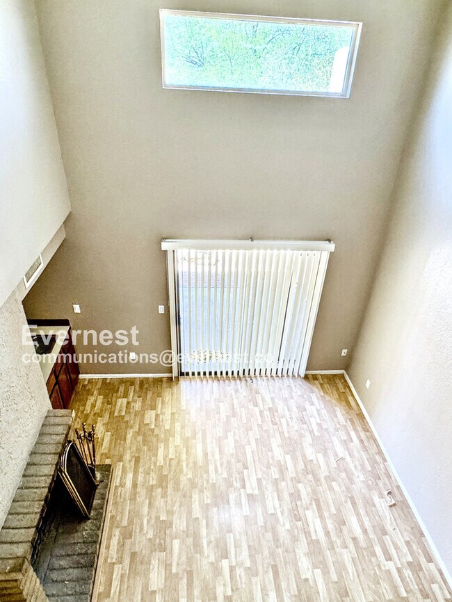 Foto del edificio - 2457 N Ironwood Ridge Dr