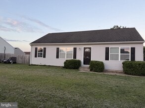 Building Photo - 107 Mermaid Ln