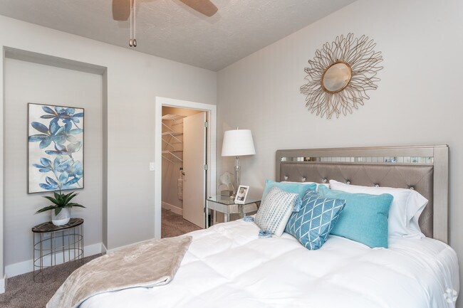 1BR, 1BA - A2/732 SF - Bedroom - Sixty610 Stone Creek